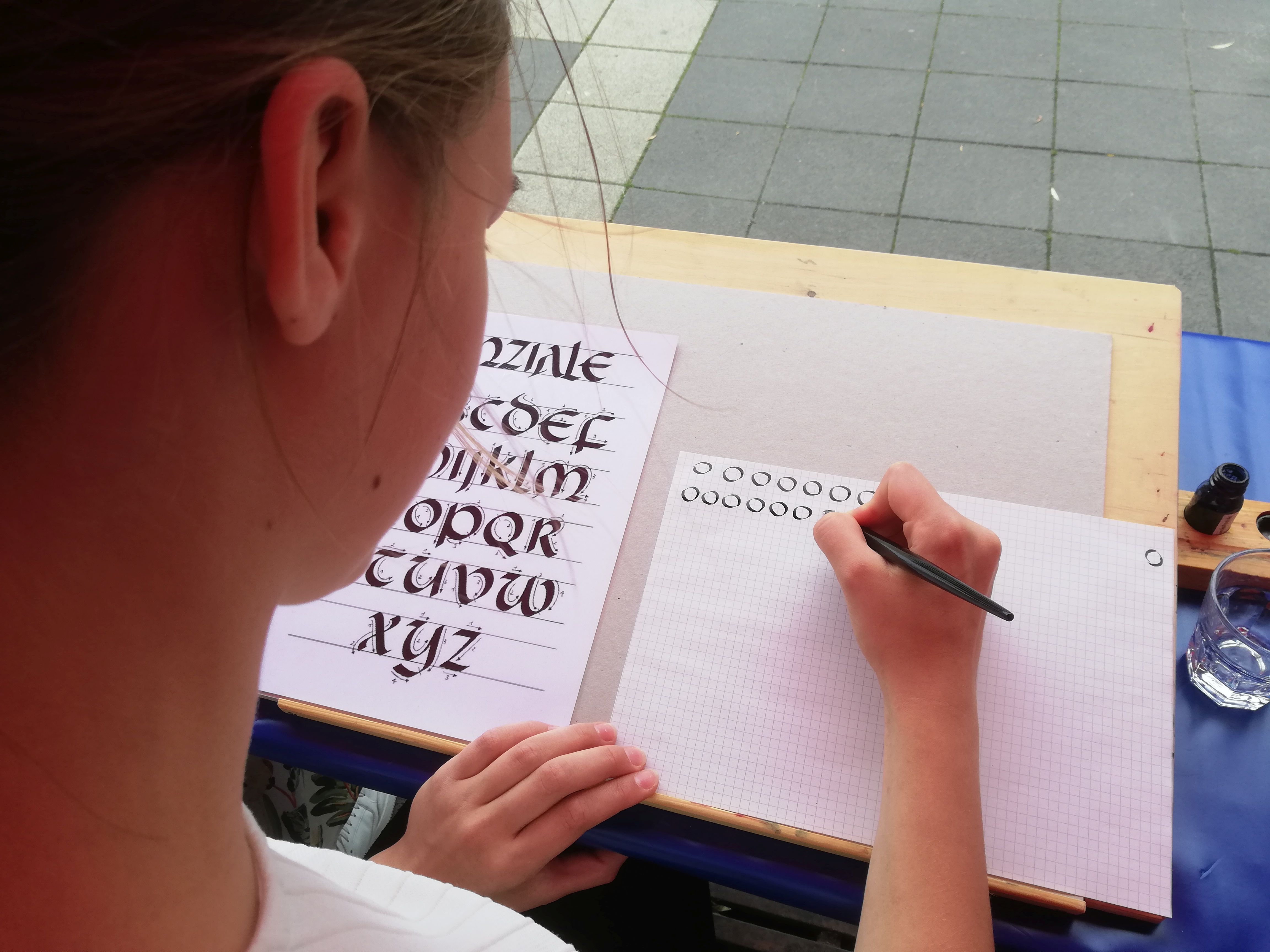 Schreibübungen im Skriptorium in Böblingen